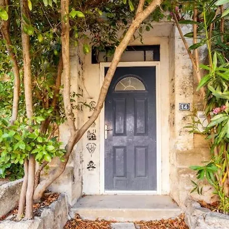 Slice Of Castle In Aubais, Very Charming House Holiday home