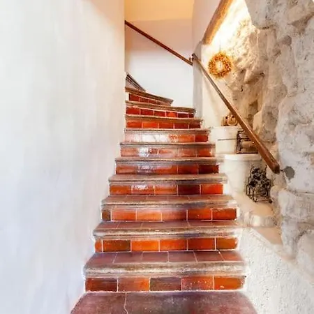 Holiday home Slice Of Castle In Aubais, Very Charming House *